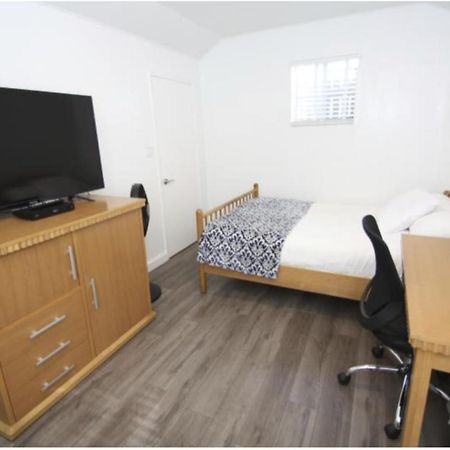 Harrison Spa Motel Harrison Hot Springs Esterno foto