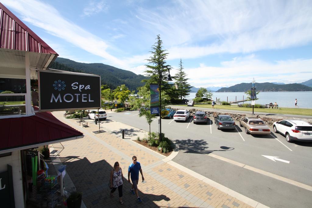 Harrison Spa Motel Harrison Hot Springs Esterno foto