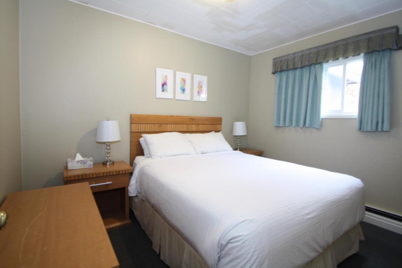 Harrison Spa Motel Harrison Hot Springs Esterno foto
